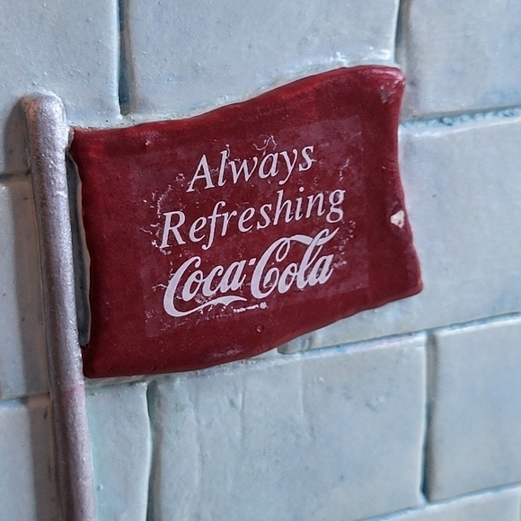 Coca-cola Polar Bear Swimming in Pool with Clock - Picture 11 of 14